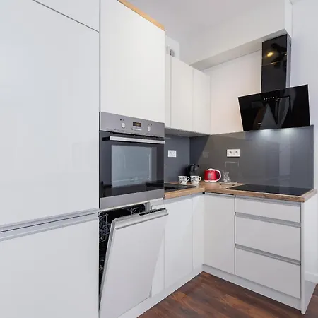 Zablocie Pet-friendly Slusarska By Renters דירה קרקוב