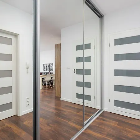 Zablocie Pet-friendly Slusarska By Renters קרקוב