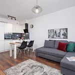 Zablocie Pet-friendly Slusarska By Renters Krakau